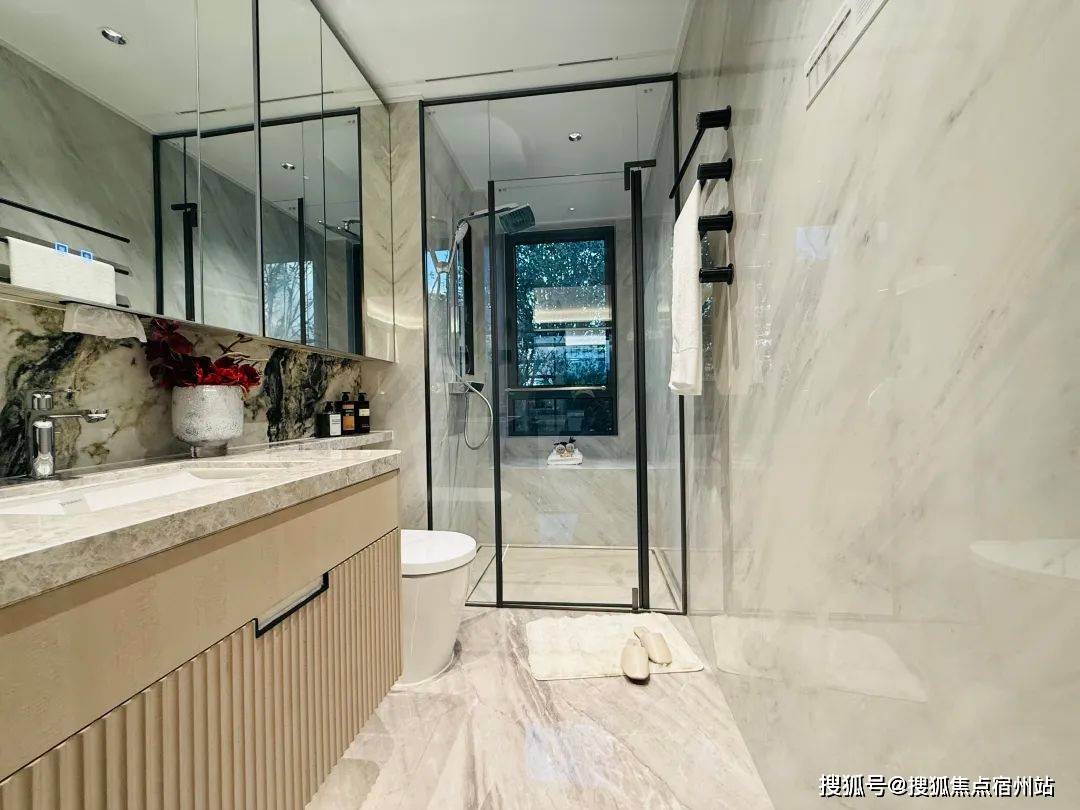 - 环境户型价格地址楼盘详情配套电话交房时间配套电话交房时间2025上海中环铂樾(售楼处)网站 - 中环铂樾销售中心(图16)